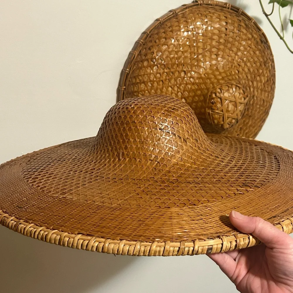 Elegant vintage Woven Chinese rice hat